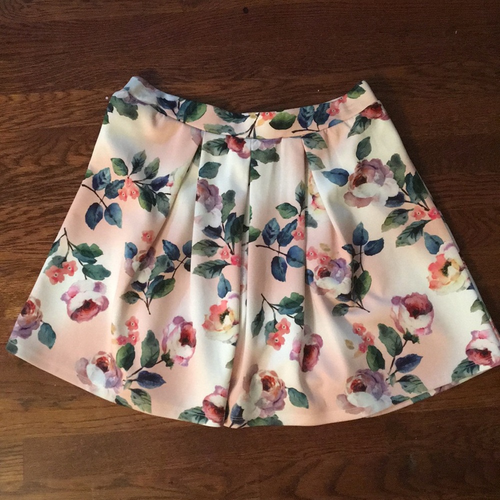 NWT floral skirt